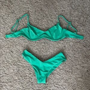 Billabong Sol Searcher Kenzley Underwire Bikini Top and Fiji Bottoms - Set